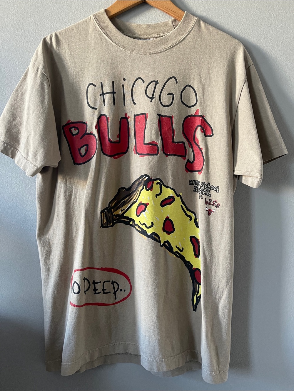 AFTER SCHOOL SPECIAL: CHICAGO BULLS GRAPHIC T-SHIRT